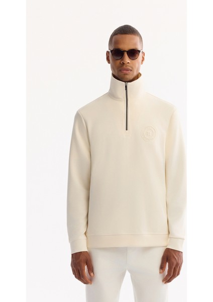 Erkek Ekru Dik Yaka Fermuarlı Soft Touch Baskılı Regular Fit Sweatshirt A52Y1273