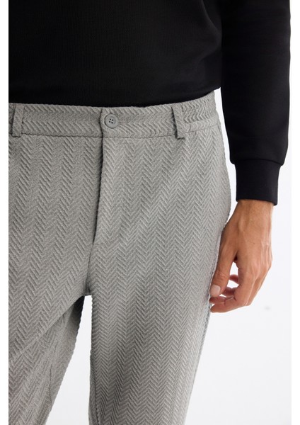Erkek Gri Balık Sırtı Dokulu Yanı Lastikli Elastan Slim Fit Chino Pantolon A42Y3024 fırsatları