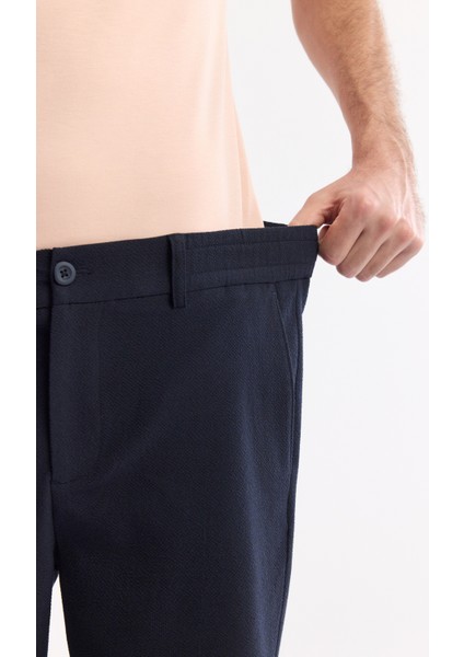 Erkek Lacivert Yanı Lastikli Gofreli Bi-Stretch Slim Fit Chino Şort A51Y3730
