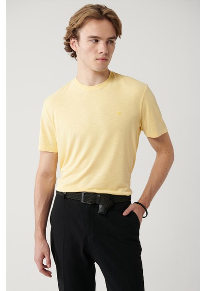 Erkek Sarı Bisiklet Yaka Bi-Stretch Soft Touch Basic Regular Fit T-Shirt B001031 modelleri