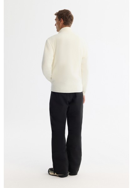 Erkek Ekru Soğuğa Dayanıklı Dik Yaka Fermuarlı Polar Regular Fit Sweatshirt A42Y1311 fırsatları