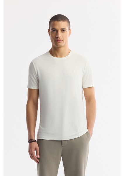Erkek Beyaz Bisiklet Yaka Bi-Stretch Soft Touch Basic Regular Fit T-Shirt B001031