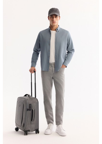 Erkek Petrol Mavi Düğmeli Yaka Pamuklu Soft Touch Regular Fit Gömlek B002036