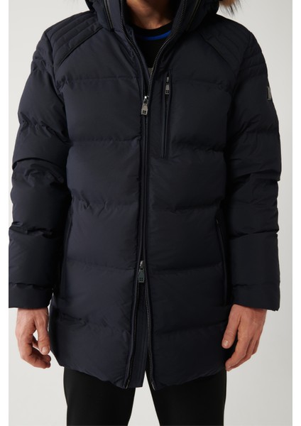 Erkek Lacivert Kuş Tüyü Dolgulu Çıkma Kürklü Su İtici Kumaşlı Mont A32Y6012