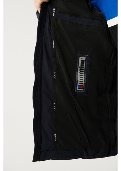 Erkek Lacivert Kuş Tüyü Dolgulu Çıkma Kürklü Su İtici Kumaşlı Mont A32Y6012