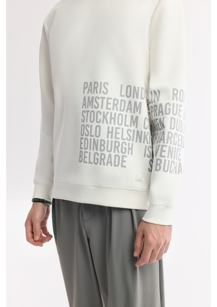 Erkek Beyaz Bisiklet Yaka Baskılı Bi-Stretch İnterlok Regular Fit Sweatshirt A51Y1237 fiyatları