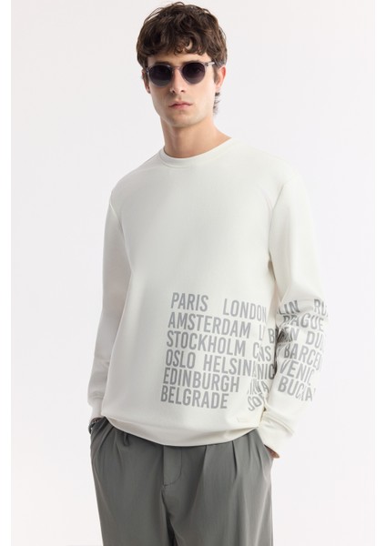 Erkek Beyaz Bisiklet Yaka Baskılı Bi-Stretch İnterlok Regular Fit Sweatshirt A51Y1237 indirimleri