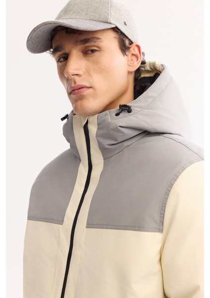 Erkek Ekru-Gri Kapüşonlu Su İtici Rüzgar Geçirmez -10°C Dayanıklı Comfort Fit Mont A52Y6164 fiyatları