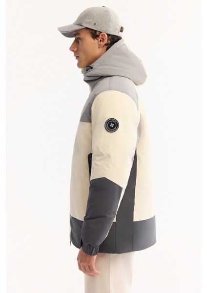 Erkek Ekru-Gri Kapüşonlu Su İtici Rüzgar Geçirmez -10°C Dayanıklı Comfort Fit Mont A52Y6164 fırsatları