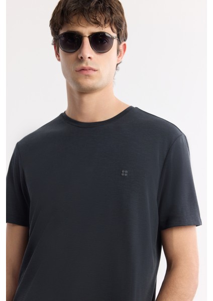 Erkek Gri Eskitme Yıkamalı Pamuklu Elastan Berlin Slim Fit Jean Pantolon A51Y3517 fırsatları