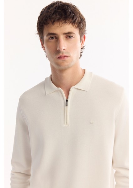 Erkek Ekru Polo Yaka Fermuarlı Rayon Tüylenmeyen Basic Triko Regular Fit Kazak B005150