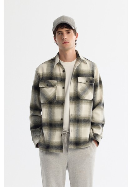 Erkek Haki Klasik Yaka Ekoseli Yün Karışımlı Comfort Fit Gömlek Ceket A42Y2116