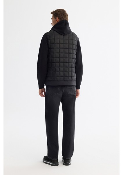 Erkek Siyah Dik Yaka Kare Kapitone Termometreli Şişme Comfort Fit Yelek A42Y6502 fırsatları