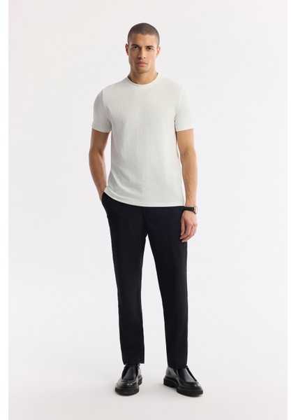 Erkek Beyaz Bisiklet Yaka Jakarlı Elastan Regular Fit T-Shirt A51Y1165