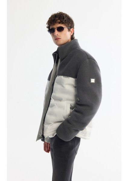Erkek Gri Dik Yaka Su İtici Rüzgar Geçirmez Elyaf Şişme Peluş Comfort Fit Mont A42Y6017 indirimleri