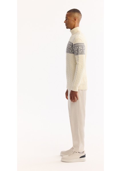 Erkek Ekru Balıkçı Yaka Soft Touch Desenli Triko Regular Fit Kazak A52Y5072 modelleri