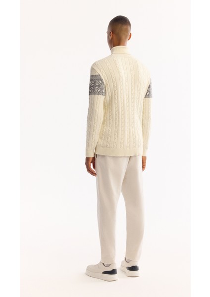 Erkek Ekru Balıkçı Yaka Soft Touch Desenli Triko Regular Fit Kazak A52Y5072 fırsatları