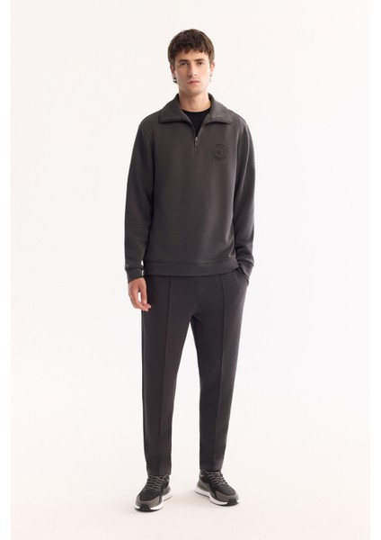 Erkek Antrasit Dik Yaka Fermuarlı Soft Touch Baskılı Regular Fit Sweatshirt A52Y1273 indirimleri
