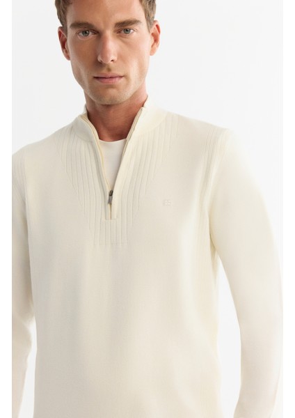 Erkek Ekru Dik Yaka Fermuarlı Çizgi Detaylı Soft Touch Triko Regular Fit Kazak A42Y5071 fiyatları