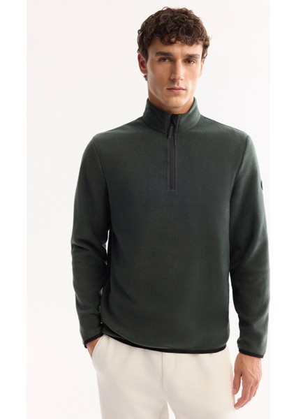 Erkek Yeşil Dik Yaka Fermuarlı Soft Touch Polar Regular Fit Sweatshirt E001068 indirimleri