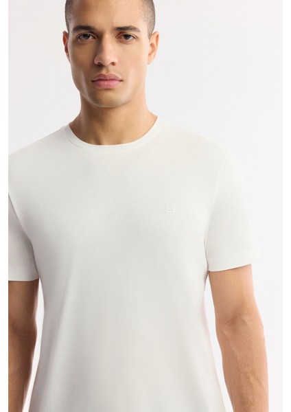 Erkek Beyaz Bisiklet Yaka Soft Touch Basic Regular Fit T-Shirt B001171 fiyatları