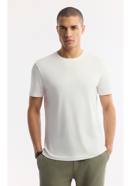 Erkek Beyaz Bisiklet Yaka Soft Touch Basic Regular Fit T-Shirt B001171 indirimleri
