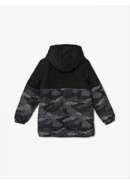 Lcw Kids Siyah Kapüşonlu Erkek Çocuk Şişme Mont fiyatları