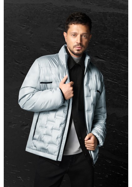 Erkek Gri Kapüşonlu Su İtici Rüzgar Geçirmez Şişme Regular Fit Mont B006082