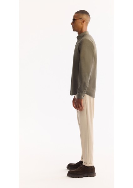 Erkek Koyu Haki Düğmeli Yaka Pamuklu Soft Touch Regular Fit Gömlek B002036 modelleri