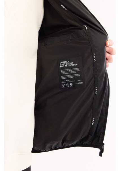 Erkek Siyah Kapüşonlu Su İtici Rüzgar Geçirmez -10°C Dayanıklı Şişme Regular Fit Mont A52Y6150