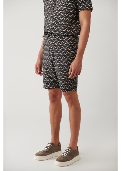 Erkek Siyah Beli Lastikli Desenli Viskon Karışımlı Etenna Relaxed Fit Şort A41Y3718 modelleri