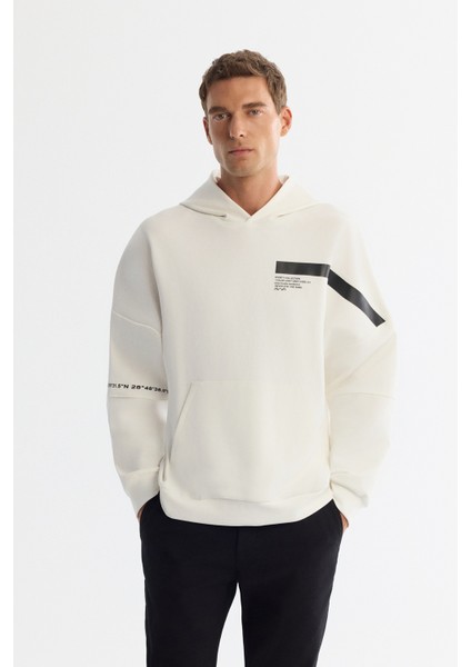 Erkek Ekru Kapüşonlu Pamuklu Baskılı Elastan Oversize Fit Sweatshirt A42Y1289