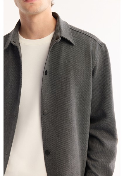 Erkek Antrasit Klasik Yaka Kolay Ütülenen Comfort Fit Gömlek Ceket A52Y2024 fiyatları