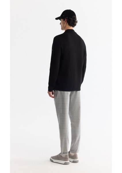 Erkek Siyah Polo Yaka Fermuarlı Cepli Regular Fit Hırka A42Y5047 indirimleri