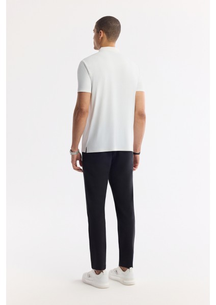 Erkek Beyaz Kıvrılmaz Polo Yaka Bi-Stretch Teknik Kumaş Regular Fit T-Shirt A51Y1156 fırsatları