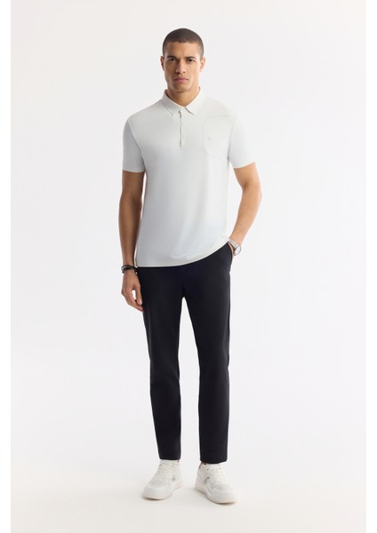 Erkek Beyaz Kıvrılmaz Polo Yaka Bi-Stretch Teknik Kumaş Regular Fit T-Shirt A51Y1156 indirimleri