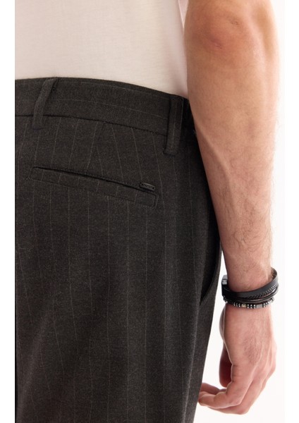 Erkek Antrasit Viskon Karışımlı Kolay Ütülenen Çizgili Slim Fit Pantolon A52Y3006