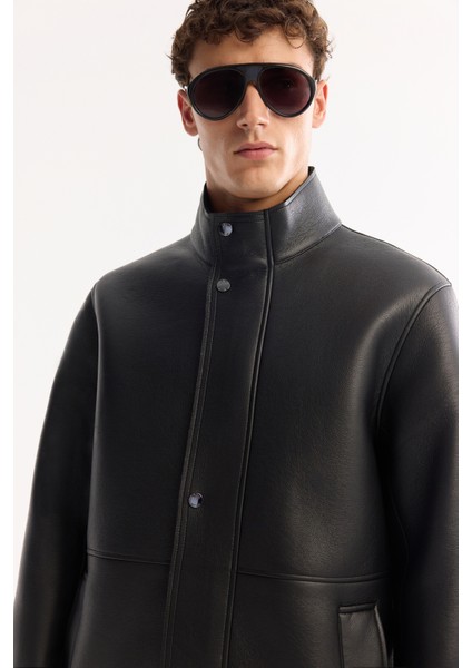 Erkek Siyah Dik Yaka Rüzgar Geçirmez Uzun Napa Kaban A52Y6061 fiyatları