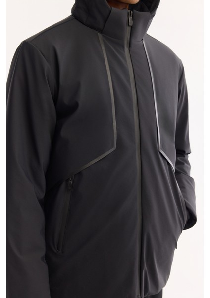 Erkek Siyah Kapüşonlu Su İtici Rüzgar Geçirmez Hafif Mevsimlik Regular Fit Mont A52Y6080 indirimleri