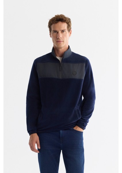 Erkek Lacivert Soğuğa Dayanıklı Fermuarlı Dik Yaka Polar Regular Fit Sweatshirt A42Y1380