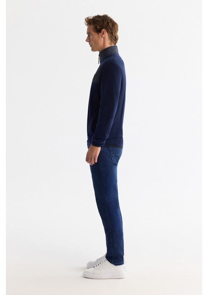 Erkek Lacivert Soğuğa Dayanıklı Fermuarlı Dik Yaka Polar Regular Fit Sweatshirt A42Y1380 modelleri