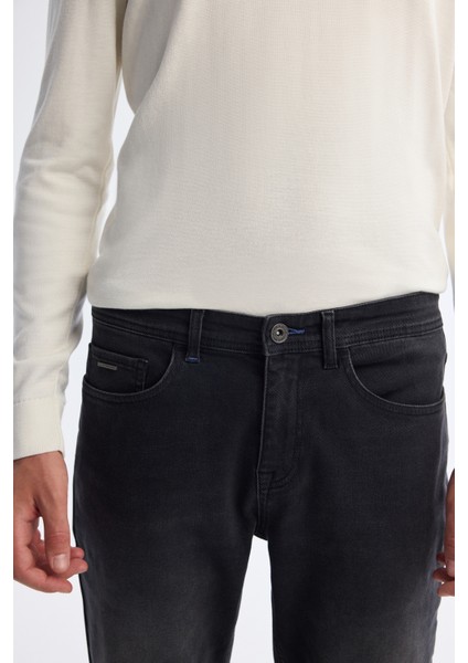 Erkek Siyah Eskitme Yıkamalı Overdy Berlin Slim Fit Jean Pantolon A42Y3511 indirimleri