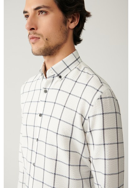 Erkek Beyaz Kolay Ütülenebilir Gofreli Ekose Regular Fit Gömlek A41Y2125 fiyatları