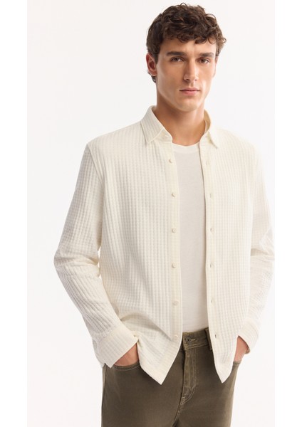 Erkek Beyaz Düğmeli Yaka %100 Pamuk Dokulu Comfort Fit Gömlek A52Y2069 indirimleri