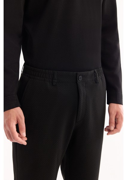 Erkek Siyah Yani Lastikli Bi-Stretch Hafif Slim Fit Pantolon A52Y3213 modelleri