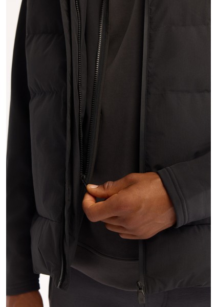 Erkek Siyah Fonksiyonel Çift Kullanımlı Su İtici Rüzgar Geçirmez Mevsimlik Mont A52Y6167 indirimleri