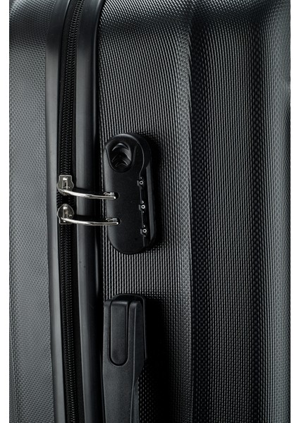 Erkek Siyah Kilitlenebilir Büyük Boy Bavul B008113 indirimleri