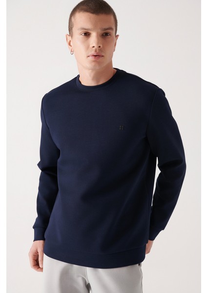 Erkek Lacivert Bisiklet Yaka Esnek Yumuşak Doku İnterlok Kumaş Regular Fit Sweatshirt B001100