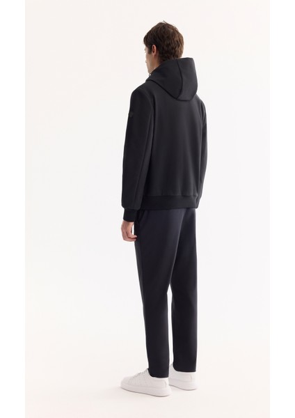 Erkek Siyah Kapüşonlu Su İtici Rüzgar Geçirmez Hafif Mevsimlik Regular Fit Mont A52Y6100 fırsatları