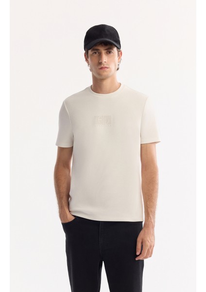 Erkek Ekru Bisiklet Yaka Viskon Karışımlı Bi-Stretch Baskılı Regular Fit T-Shirt A52Y1020